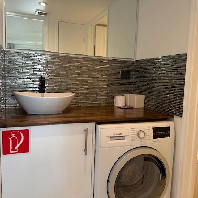 נוסוויל Noosa Keys Apartments 3*,  אוסטרליה