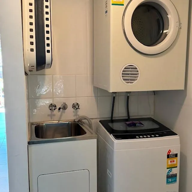 נוסוויל Noosa Keys Apartments 3*,